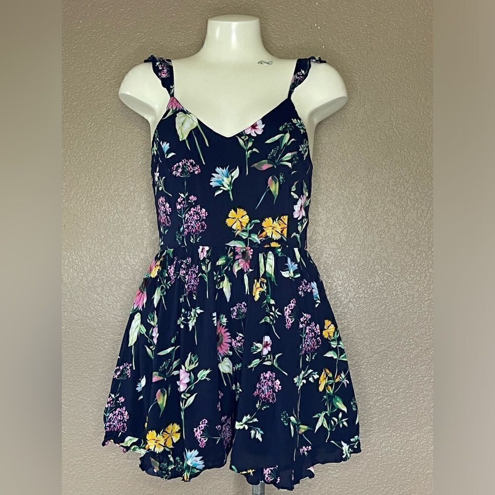 Noble floral shorts romper size M